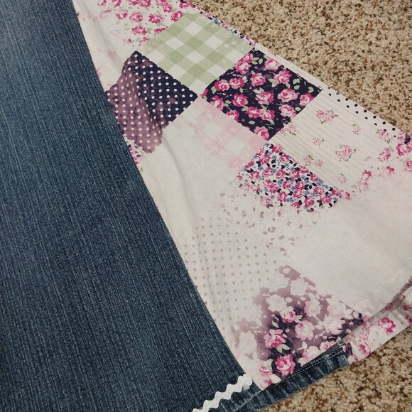 3321 Size 10 Melrose Highrise Upcycled Bleached Bell-Bottoms. - Picture 2 of 6